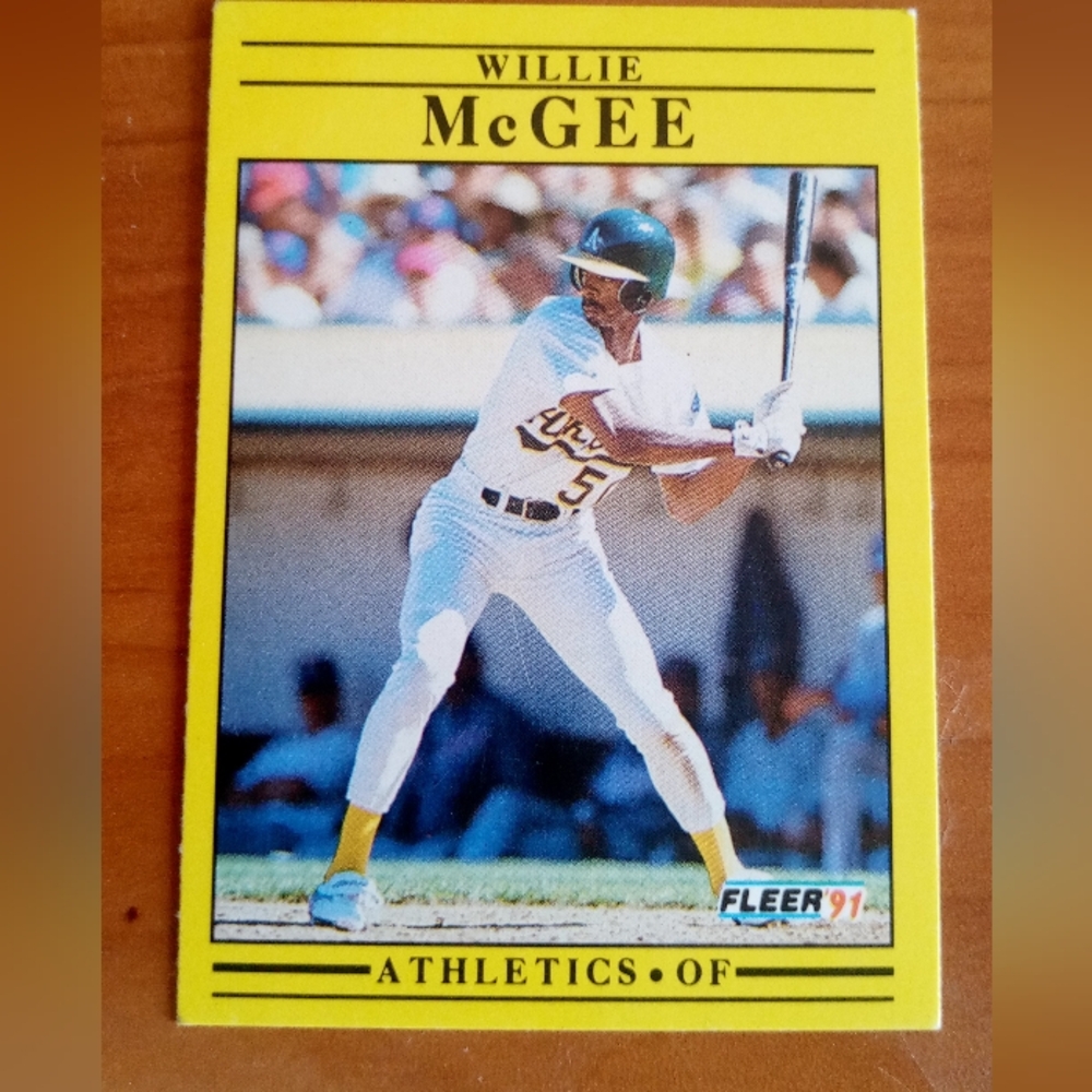 Willie McGee Fleer 91 #16 Error Baseball Card